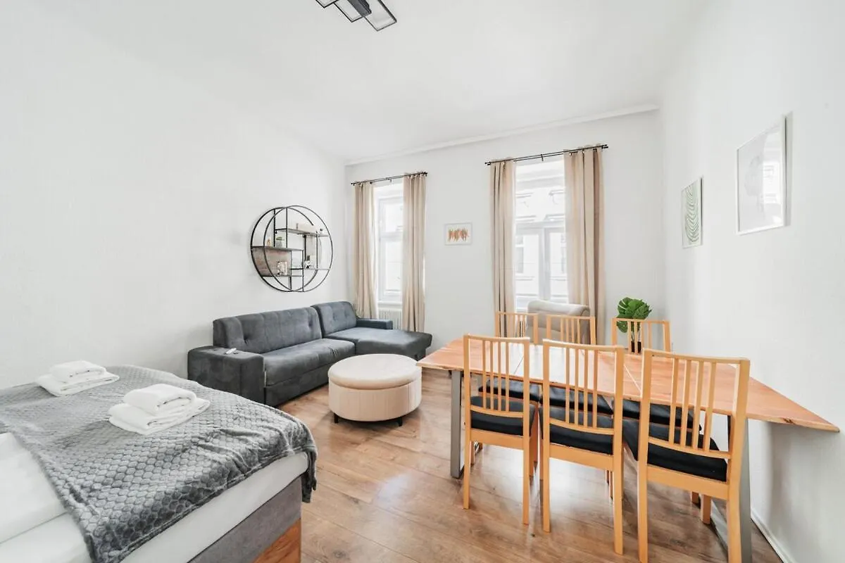70 M2 Long-Term Central Westbahnhof Apartment Vienna