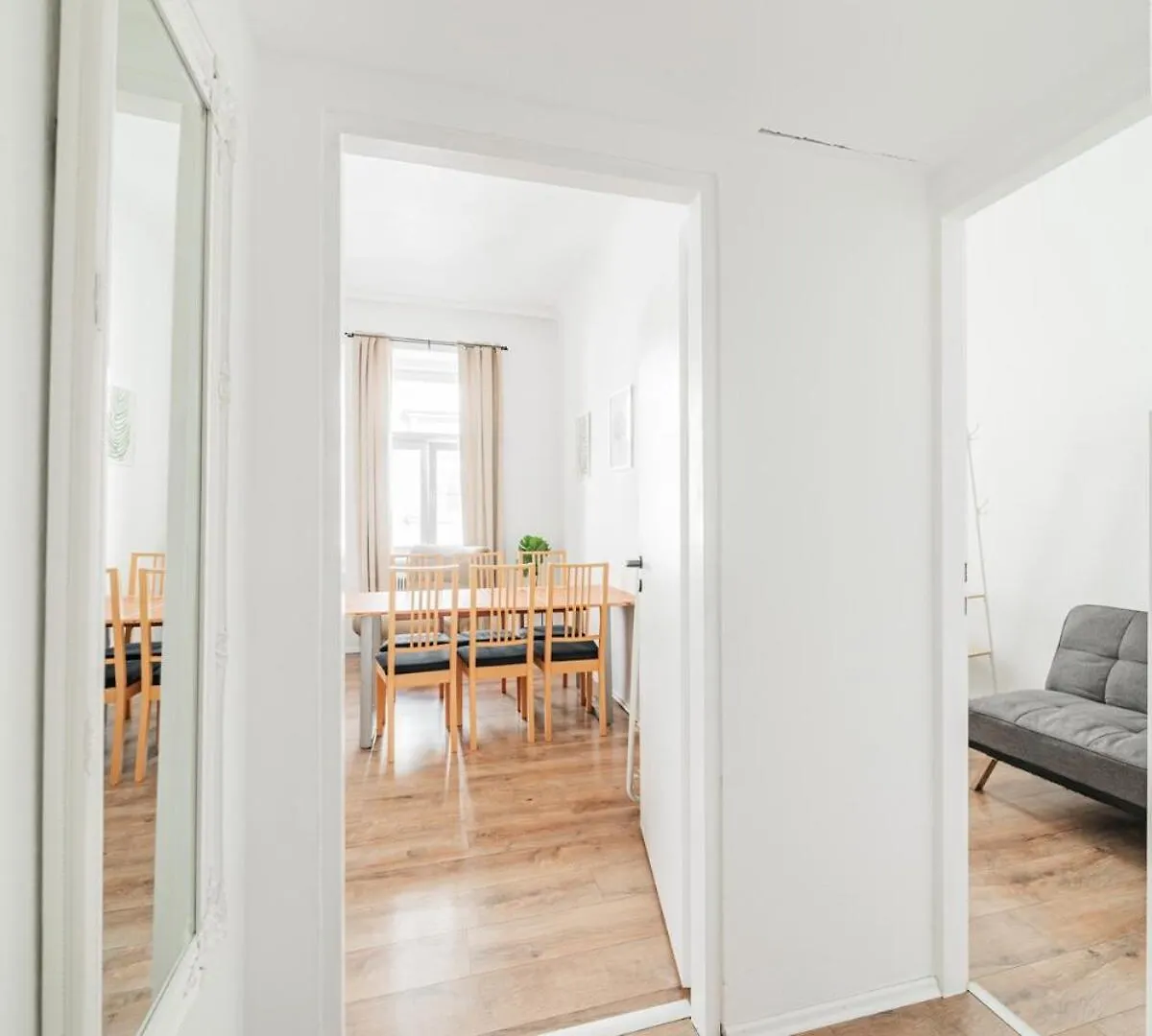 70 M2 Long-Term Central Westbahnhof Apartment Vienna