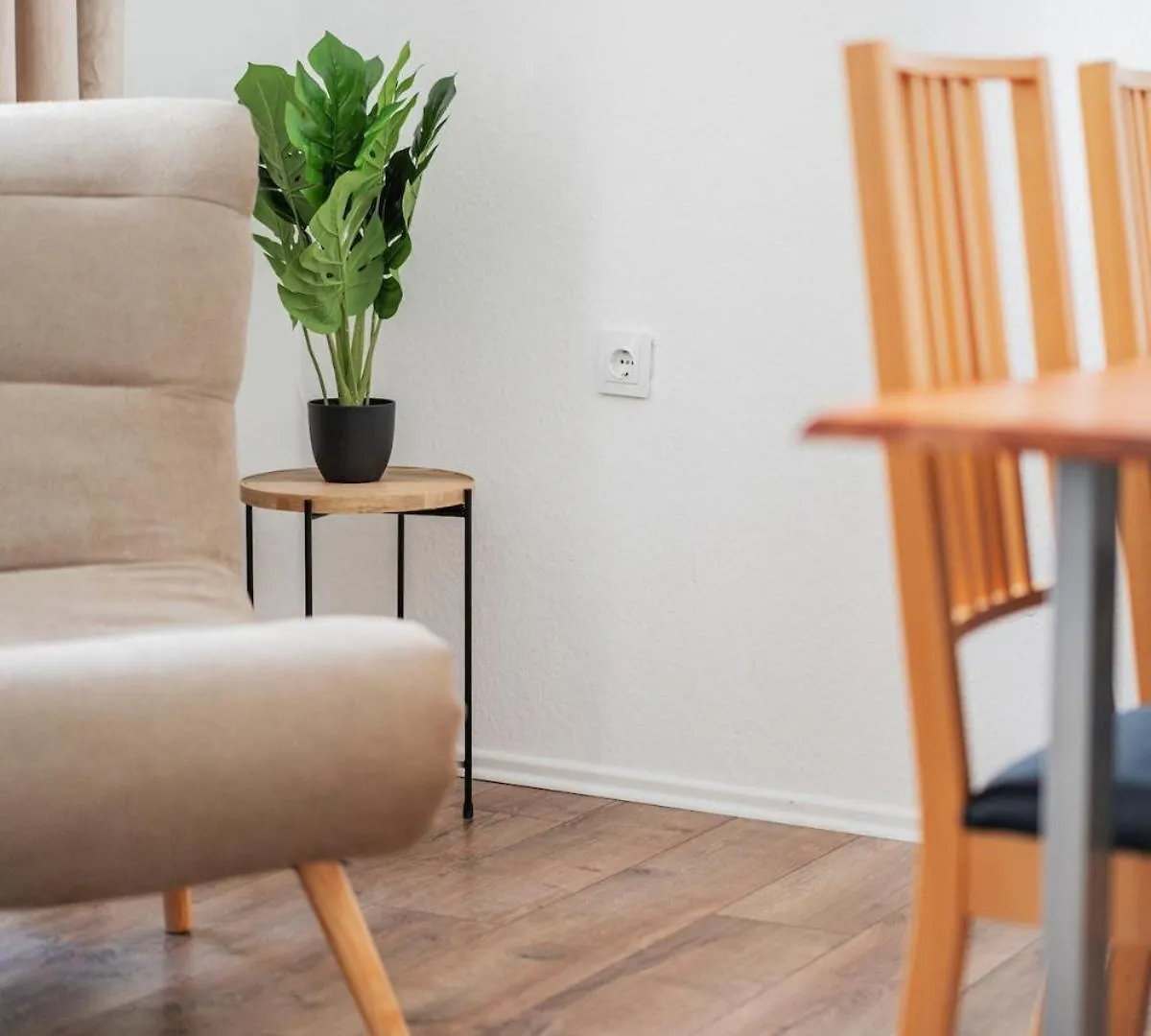 70 M2 Long-Term Central Westbahnhof Apartment Viena